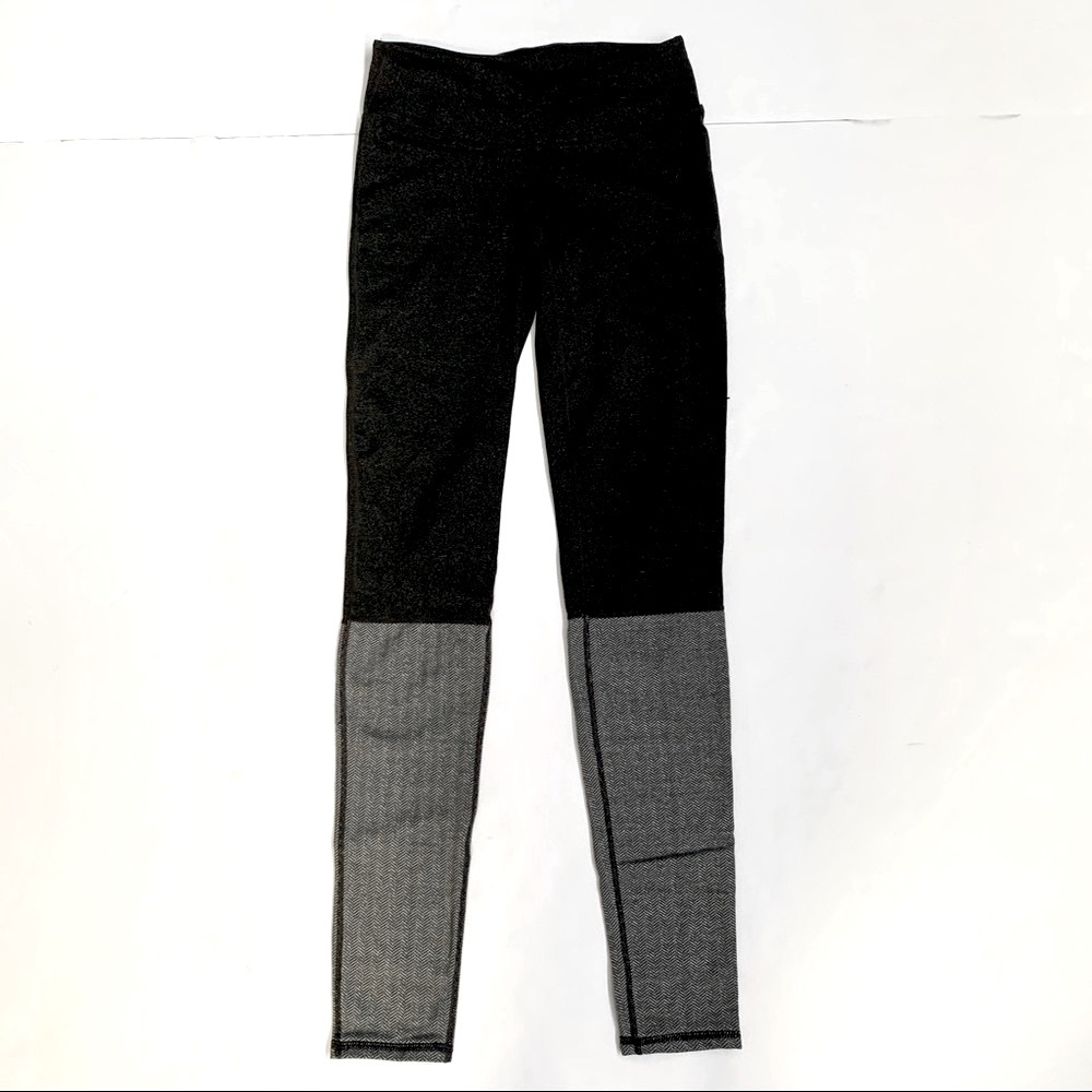 Fabletics Two Tone Gray Herringbone Leggings
